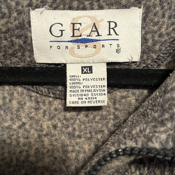 Men's Vintage Wisconsin Gray Fleece Zip Up - Picture 4 of 8